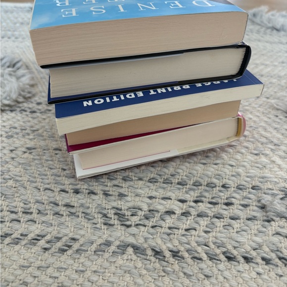 Book Bundle - Picture 13 of 13